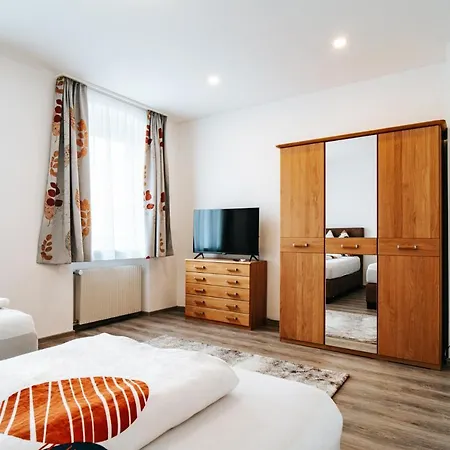 Apartment Gemuetliche Im Zentrum 2 *