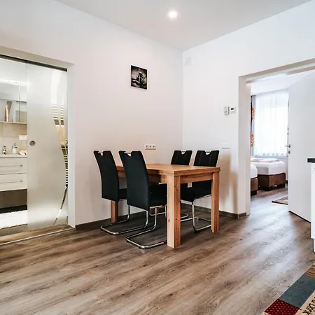 Apartment Gemuetliche Im Zentrum 2